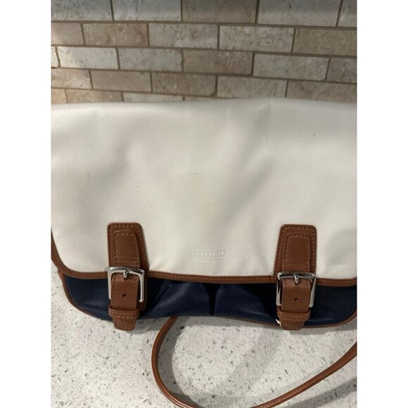 Coach crossbody leather bag, envelope style - Picture 6 of 7